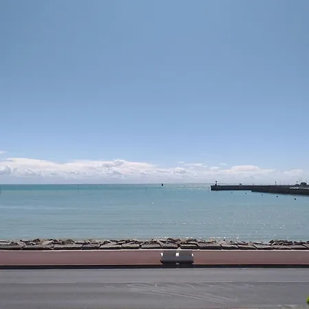 Alizee Apartament Granville